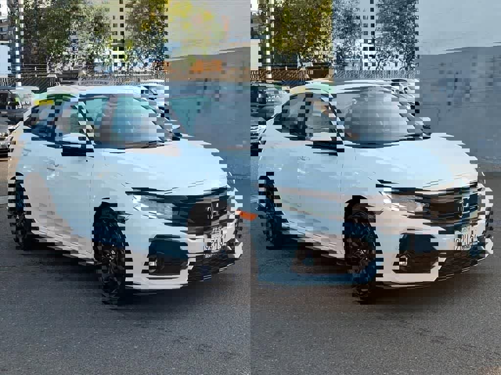 Used 2019 Honda Civic Sport Touring image 3