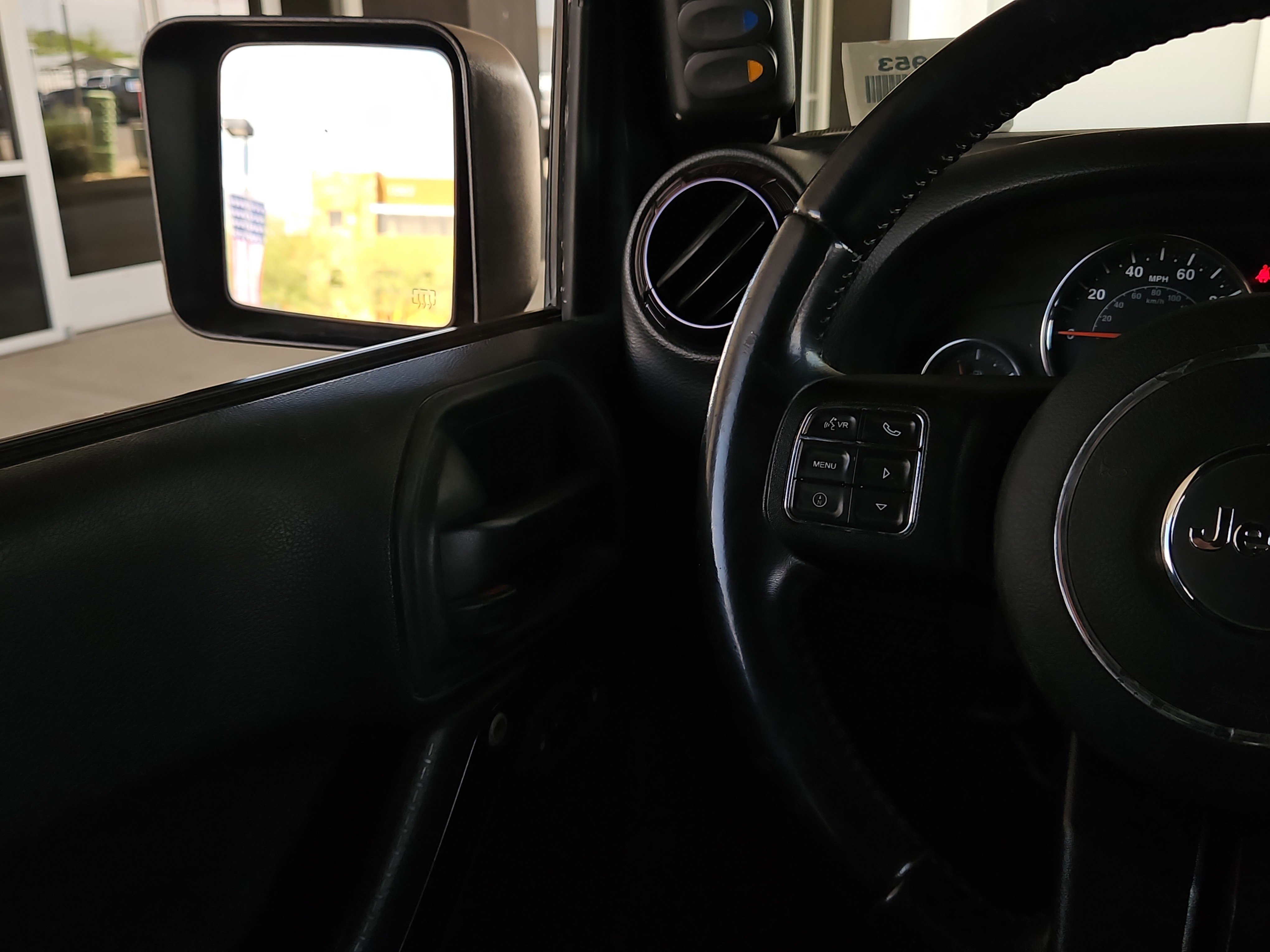 Used 2016 Jeep Wrangler Unlimited Rubicon w/ Connectivity Group image 19