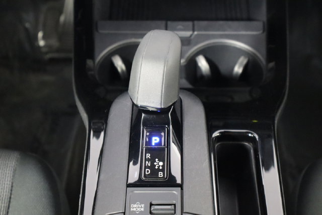Used 2026 Toyota Prius LE FWD image 27