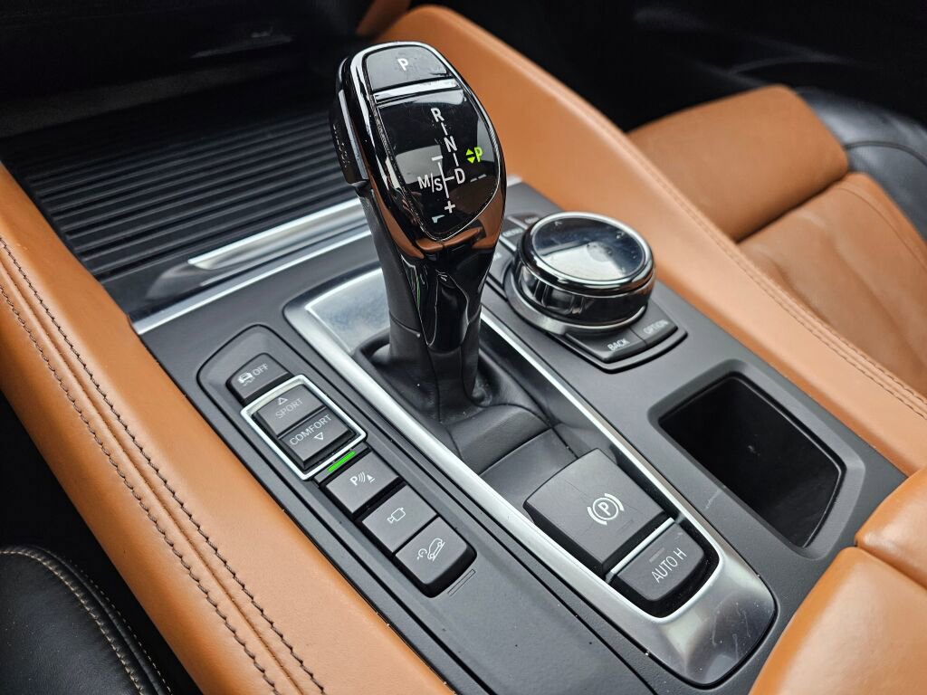 Used 2017 BMW X6 xDrive50i image 30