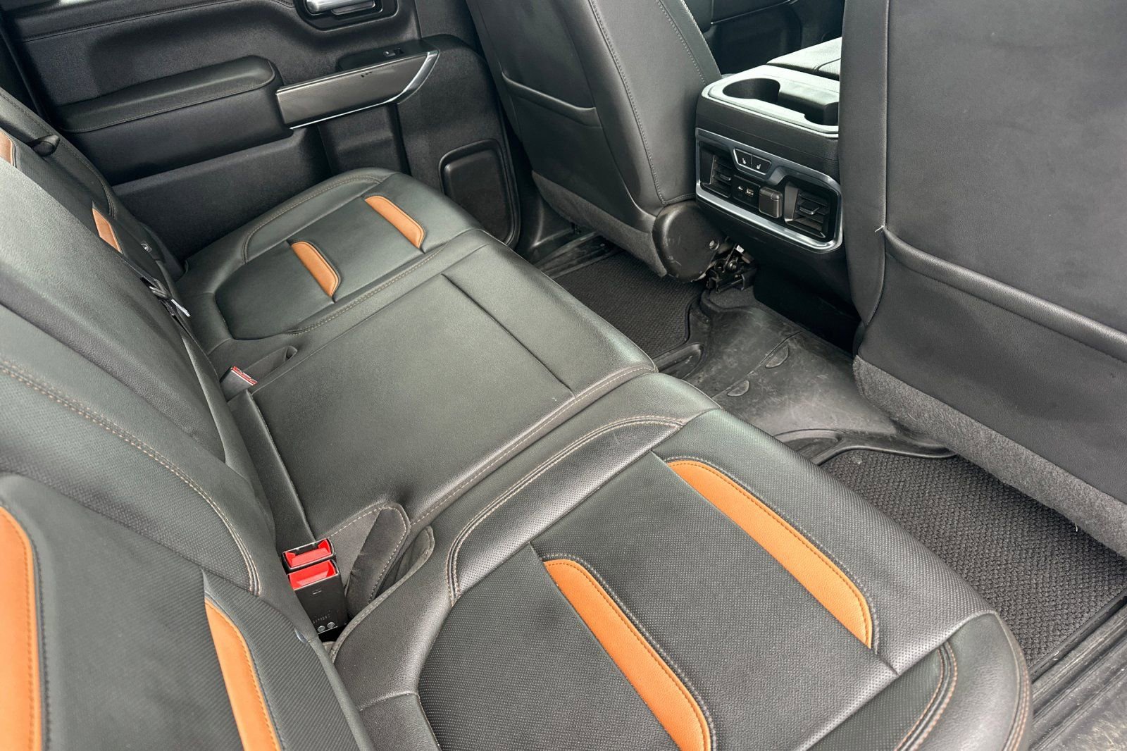 Used 2021 GMC Sierra 2500 AT4 AWD/4WD image 16