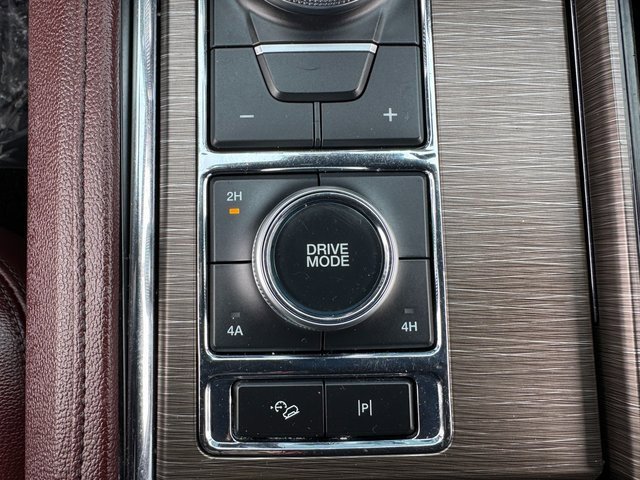 Used 2022 Ford Expedition Max Limited image 32