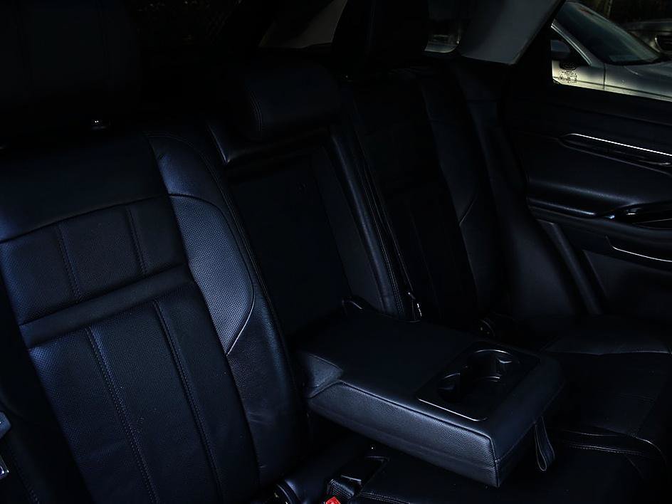 Used 2020 Land Rover Range Rover Evoque SE AWD/4WD image 24