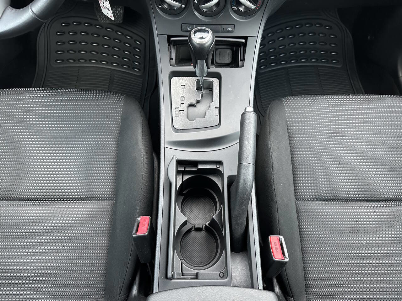 Used 2012 MAZDA MAZDA3 i Touring image 16