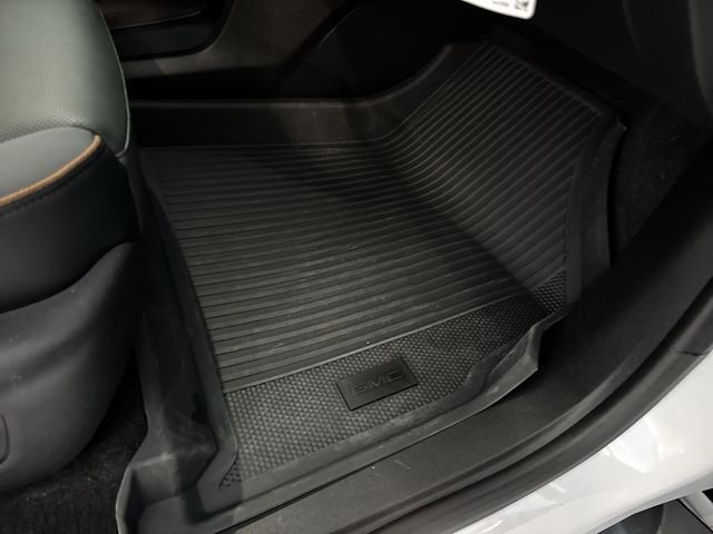 New 2026 GMC Acadia AT4 w/ LPO, Floor Liner Package image 34