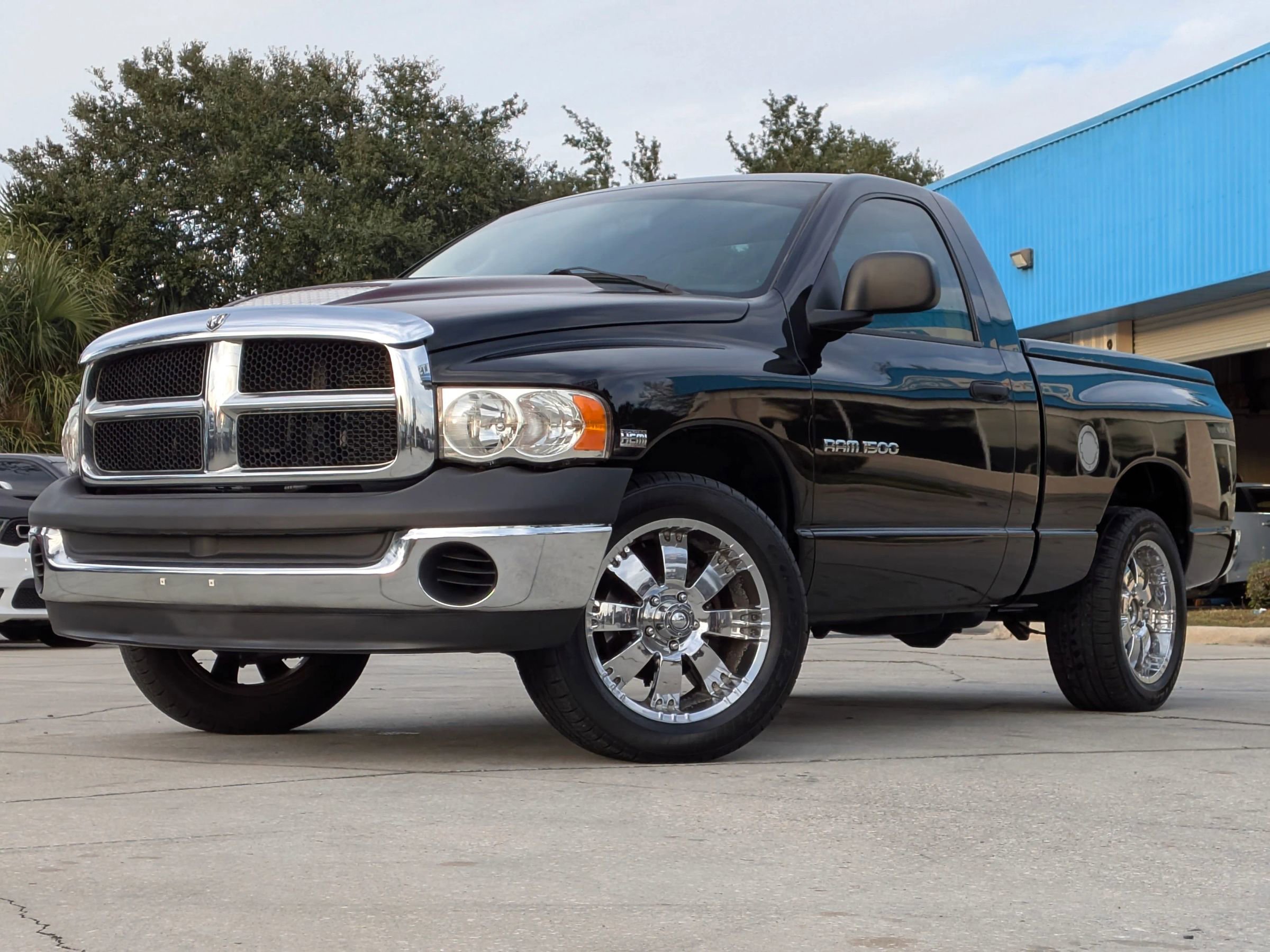 Used 2004 Dodge Ram 1500 Truck ST w/ ST Value Group image 18
