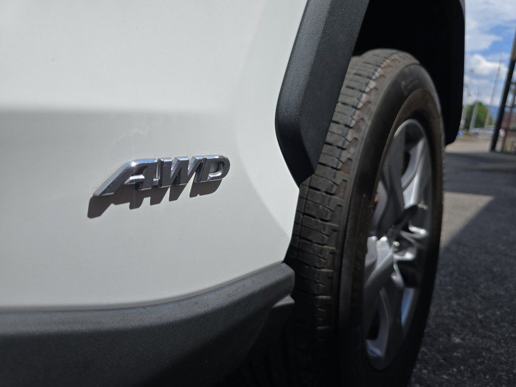 Used 2023 Toyota RAV4 LE image 11