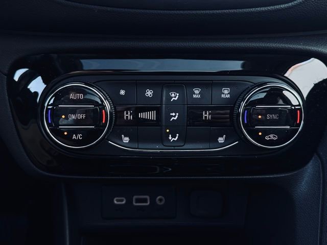 Used 2023 Buick Encore GX Essence w/ Experience Buick Package image 31