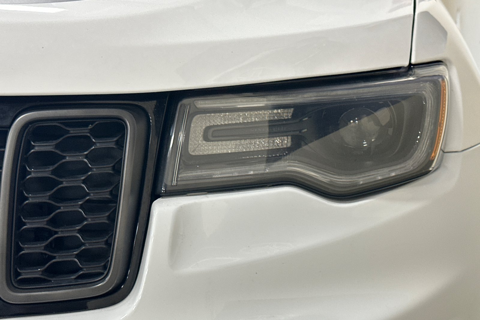 Used 2019 Jeep Grand Cherokee Trailhawk w/ Trailhawk Luxury Group AWD/4WD image 52
