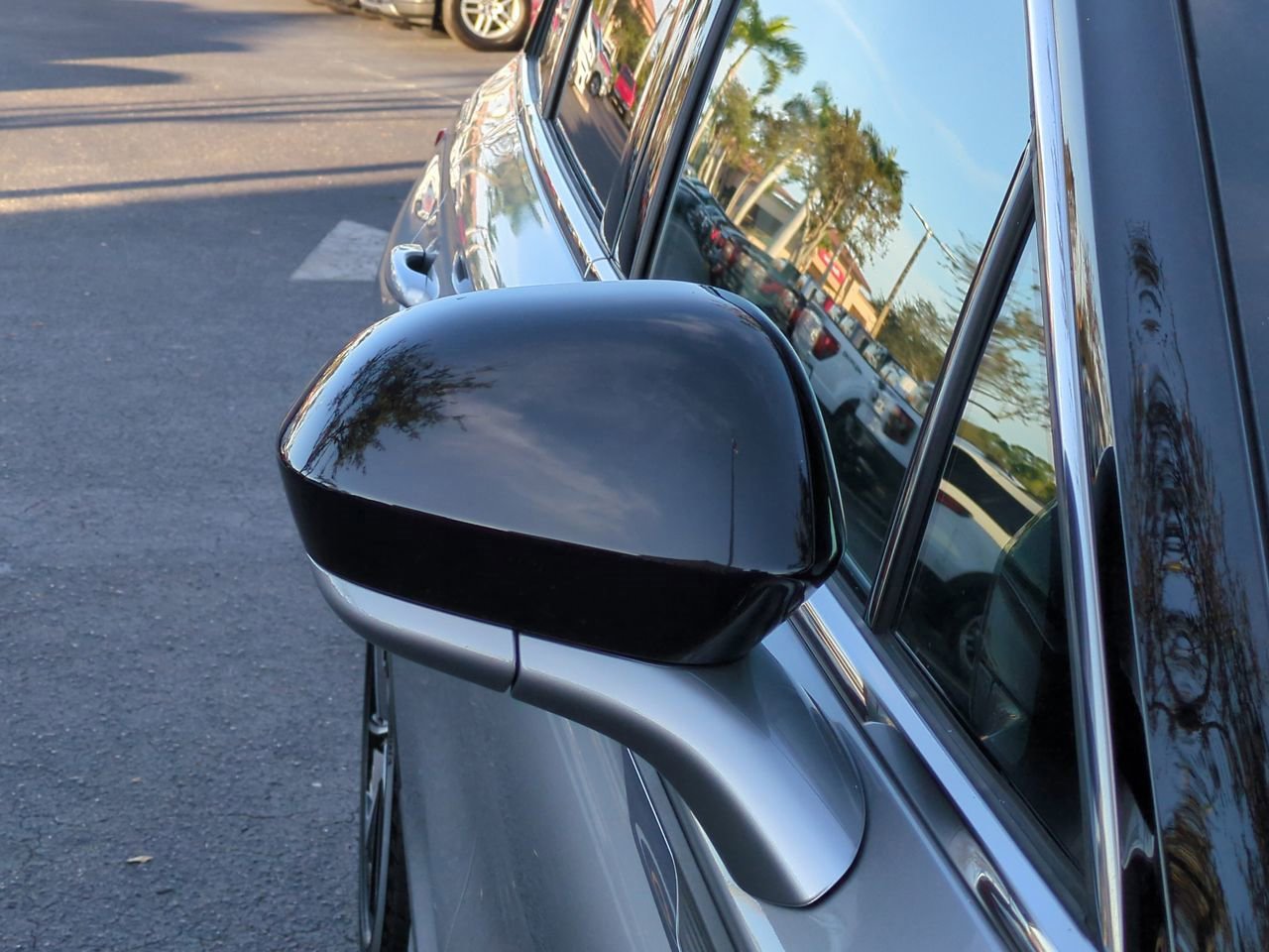 Used 2023 Lincoln Corsair Reserve w/ Towing Package image 12