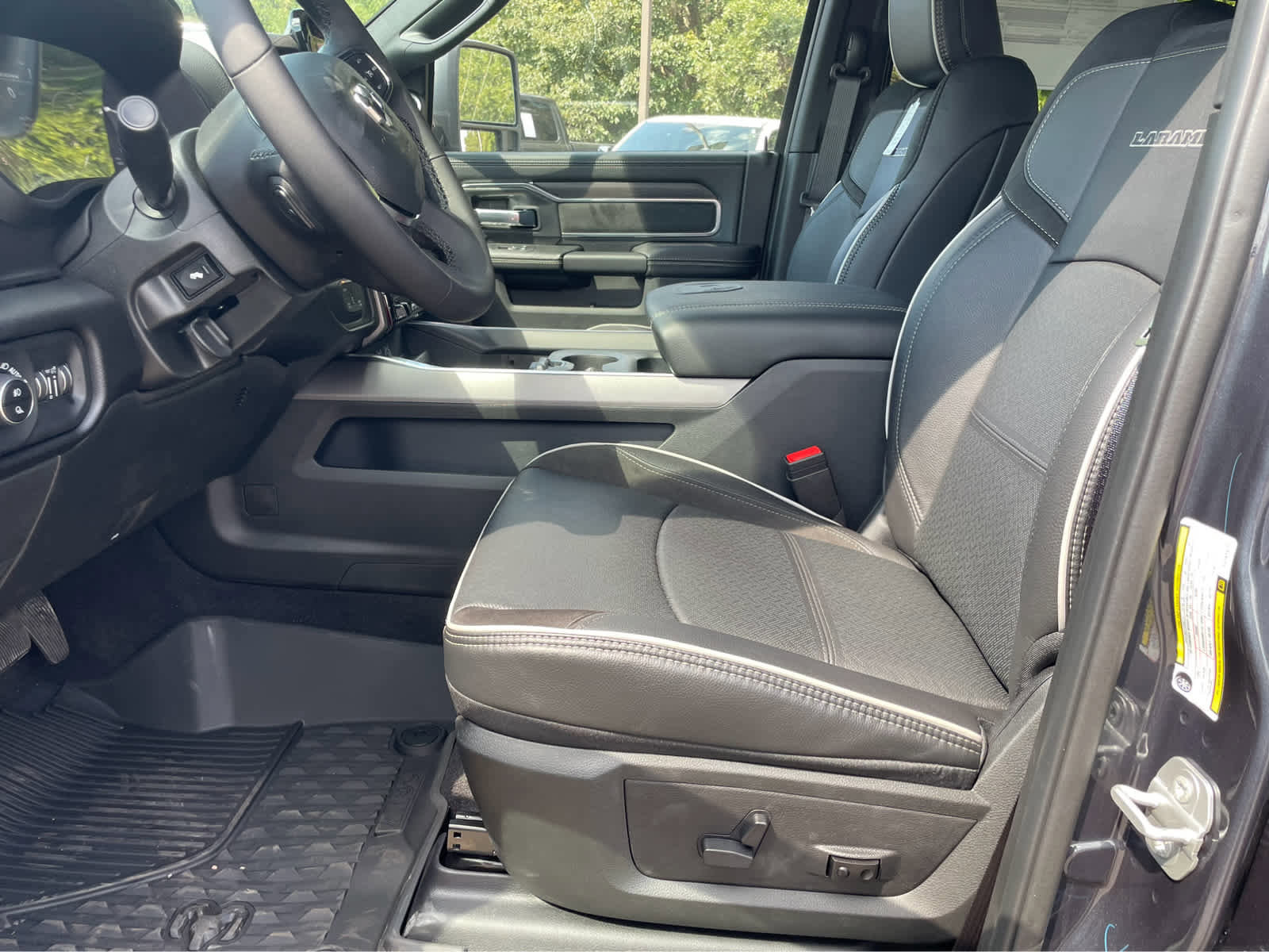New 2026 RAM 3500 Laramie image 40