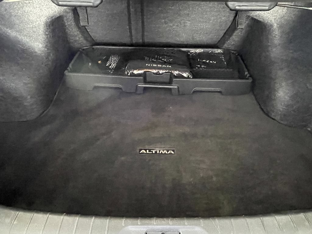 Used 2023 Nissan Altima 2.5 SV FWD image 18
