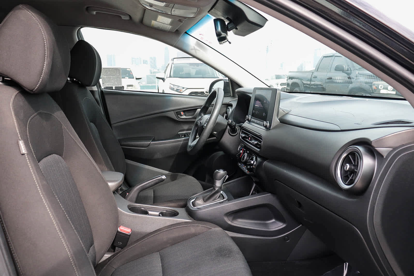 Used 2022 Hyundai Kona SEL image 16