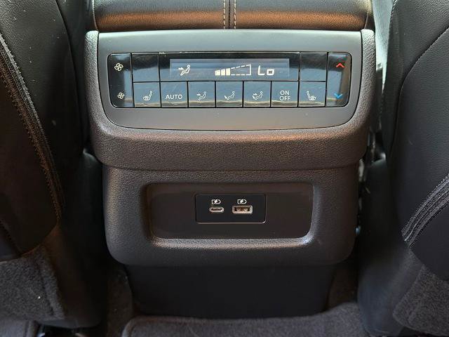 Certified 2025 Nissan Pathfinder SL w/ SL Premium Package FWD image 14
