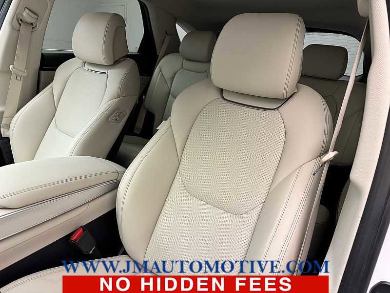 Used 2024 Genesis GV70 2.5T w/ Select Package image 14