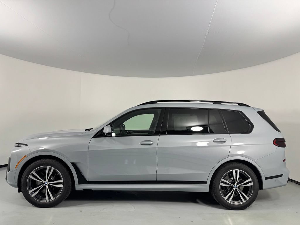 New 2027 BMW X7 xDrive40i w/ M Sport Package AWD/4WD image 4