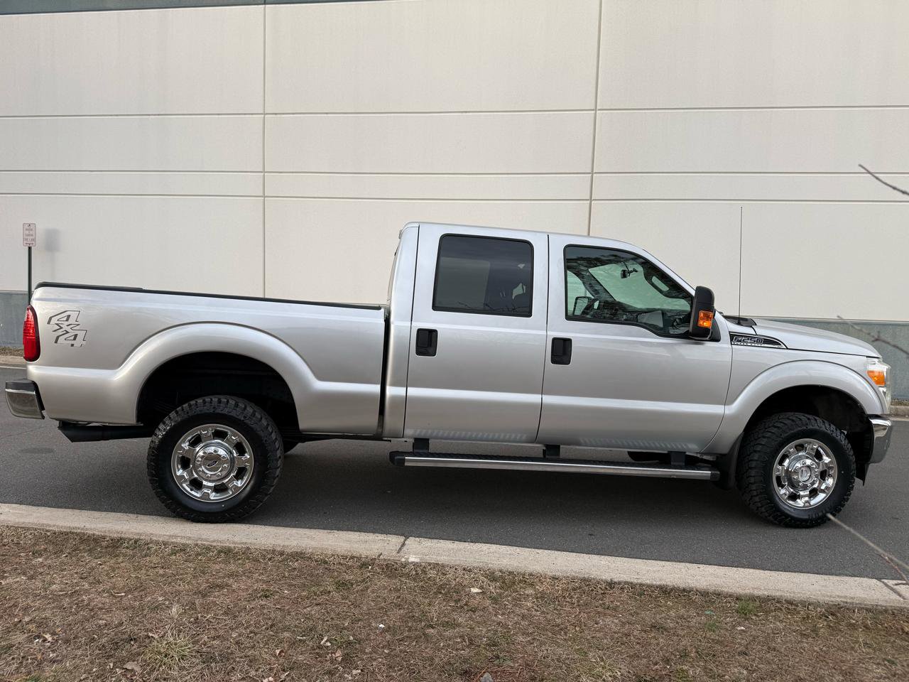 Used 2012 Ford F250 XLT w/ XLT Premium Pkg image 12