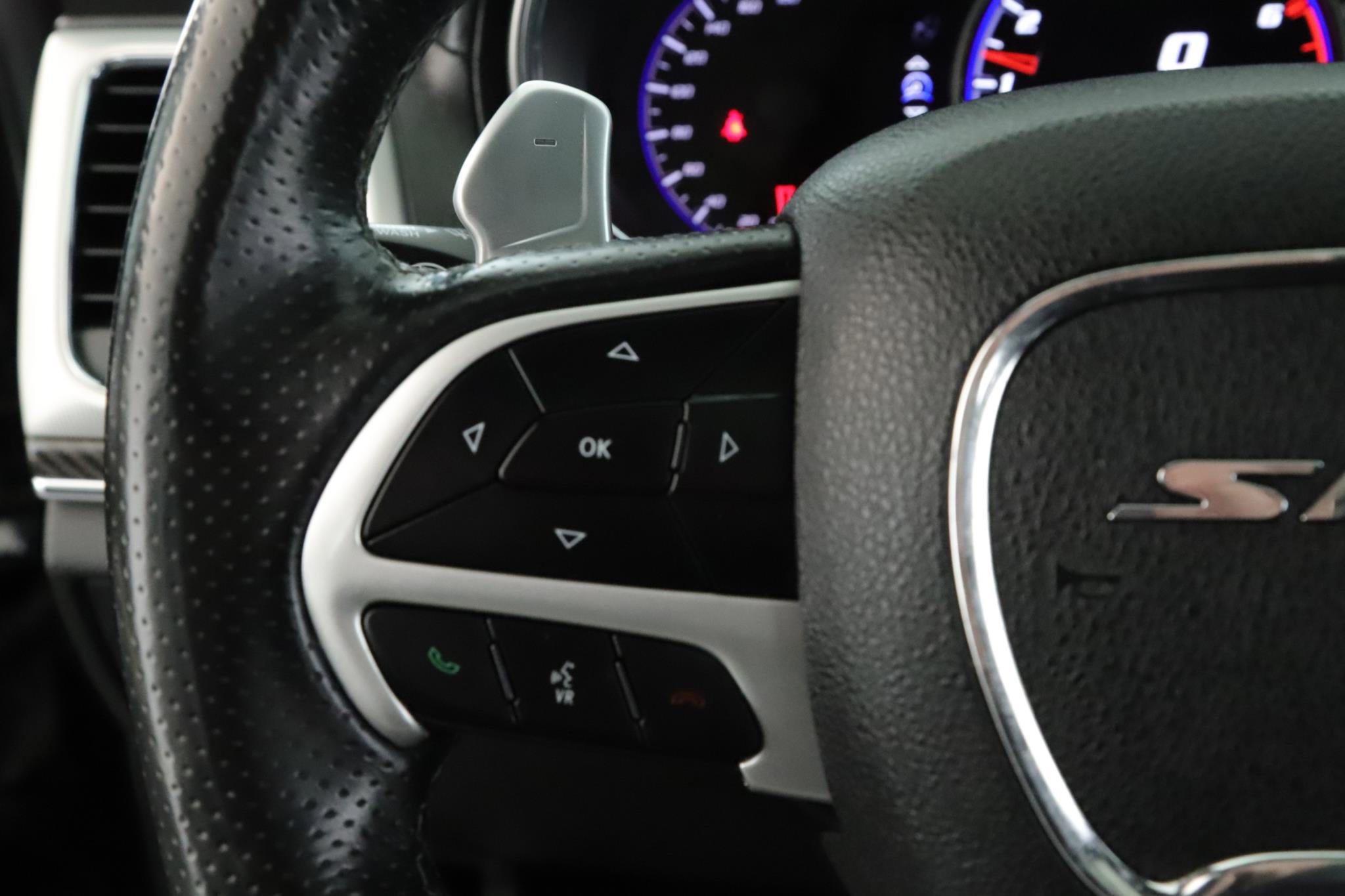 Used 2018 Jeep Grand Cherokee SRT image 11