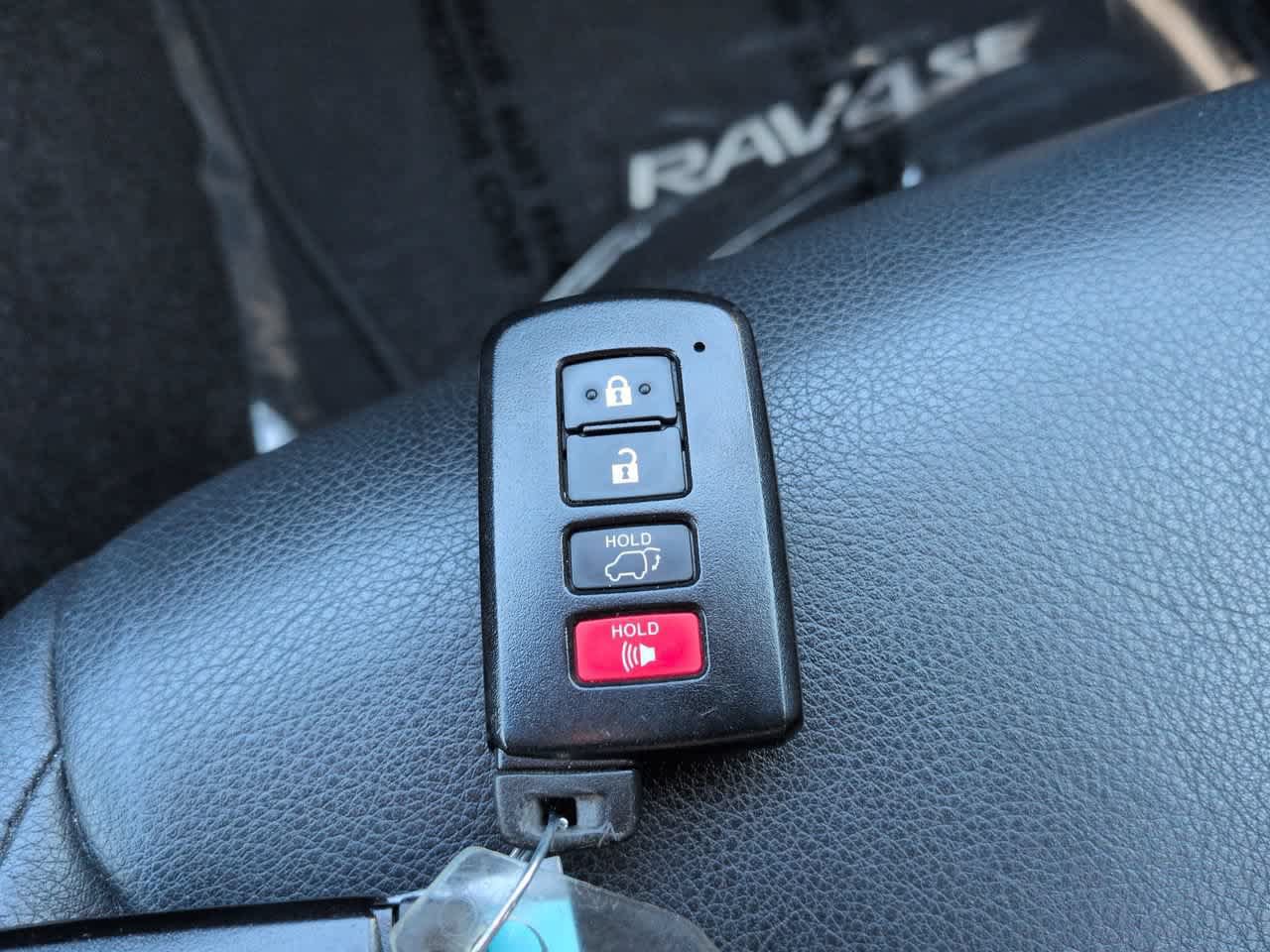 Certified 2016 Toyota RAV4 SE FWD image 28