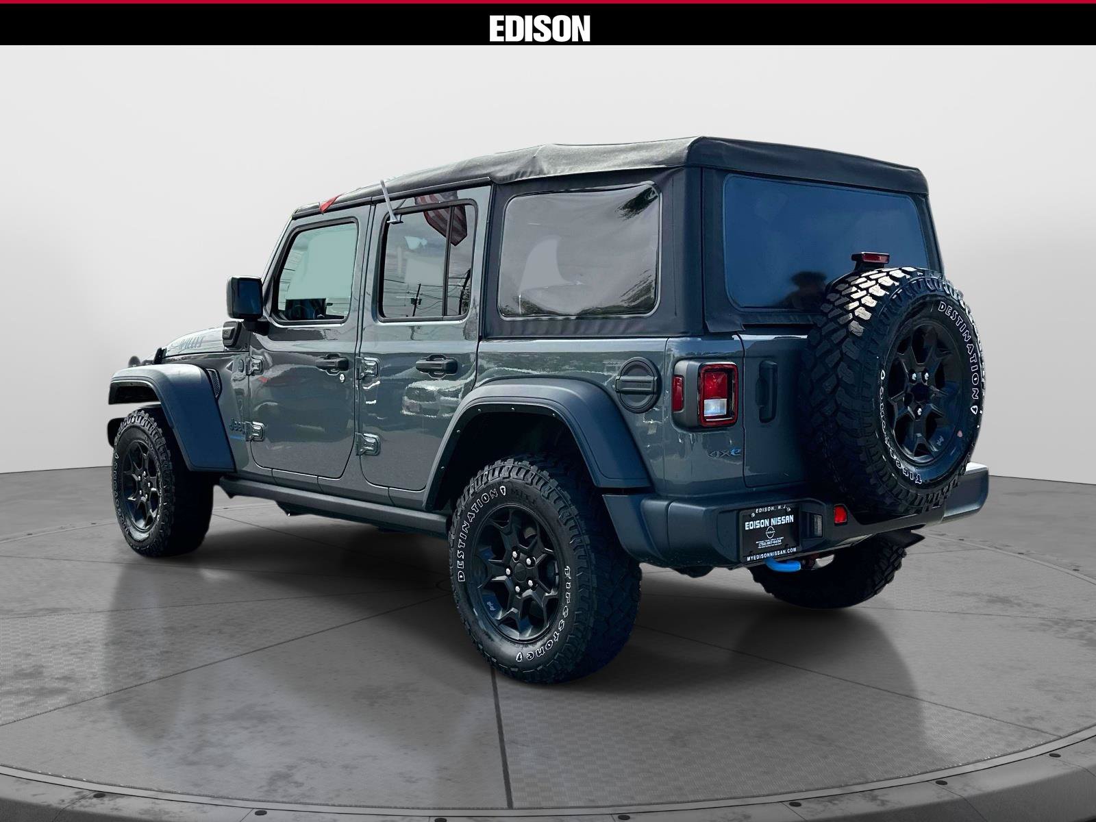 Used 2023 Jeep Wrangler Unlimited AWD/4WD image 5