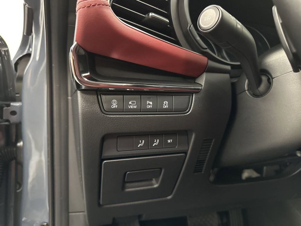 Certified 2023 MAZDA MAZDA3 Hatchback w/Premium Plus Pkg image 16