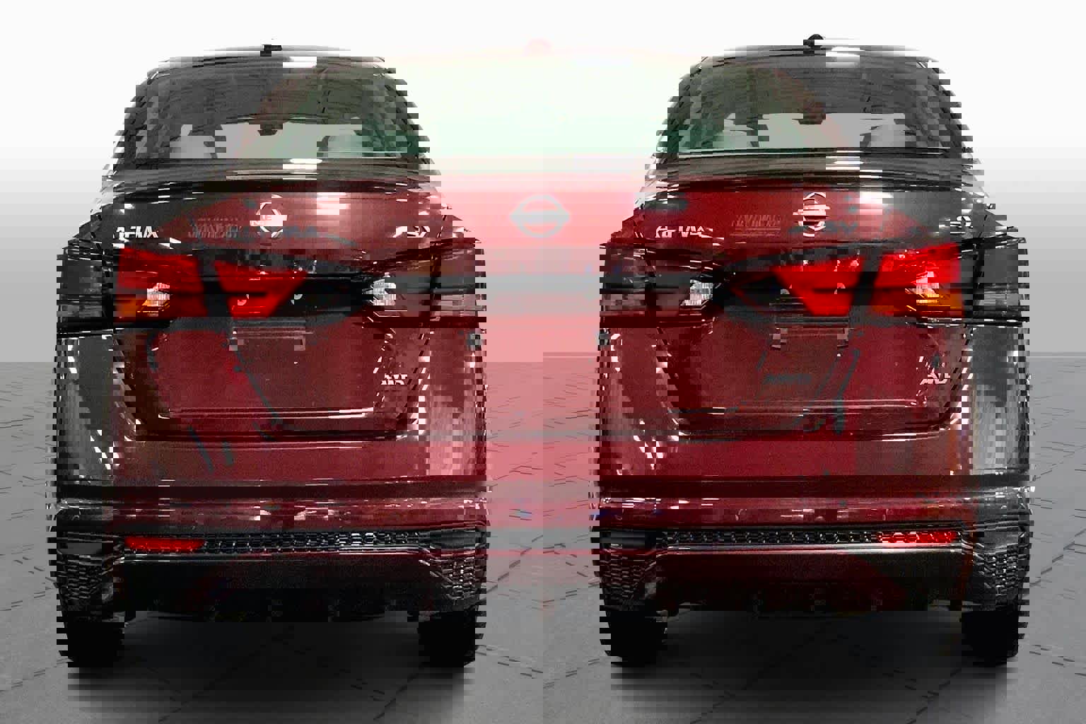 Used 2024 Nissan Altima 2.5 SV image 5