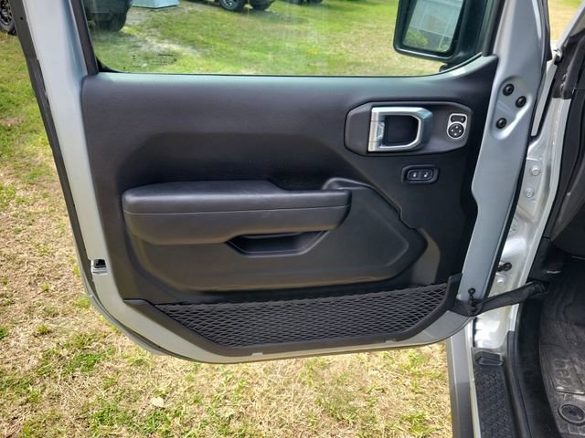 Used 2024 Jeep Gladiator Sport image 7