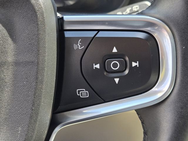 Certified 2024 Volvo XC40 B5 Plus image 26