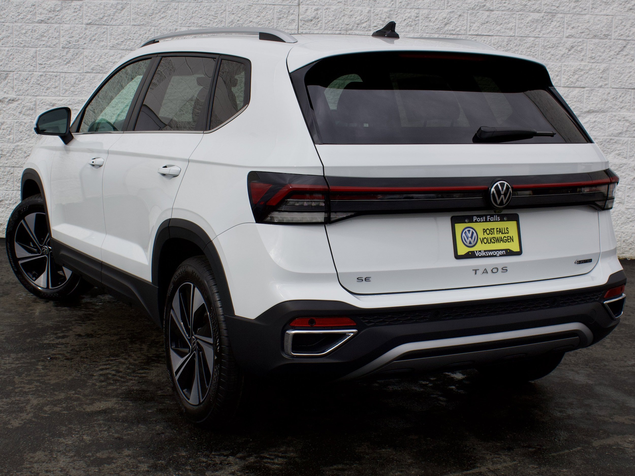 New 2026 Volkswagen Taos SE AWD/4WD image 6
