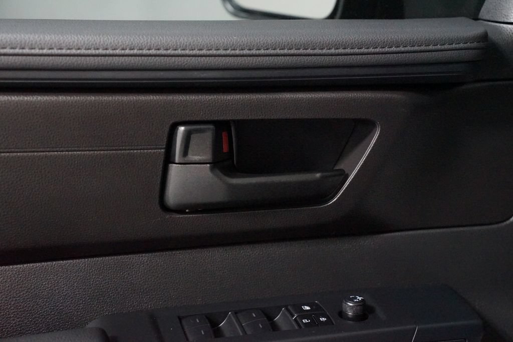 Certified 2026 Toyota Tundra SR AWD/4WD image 31