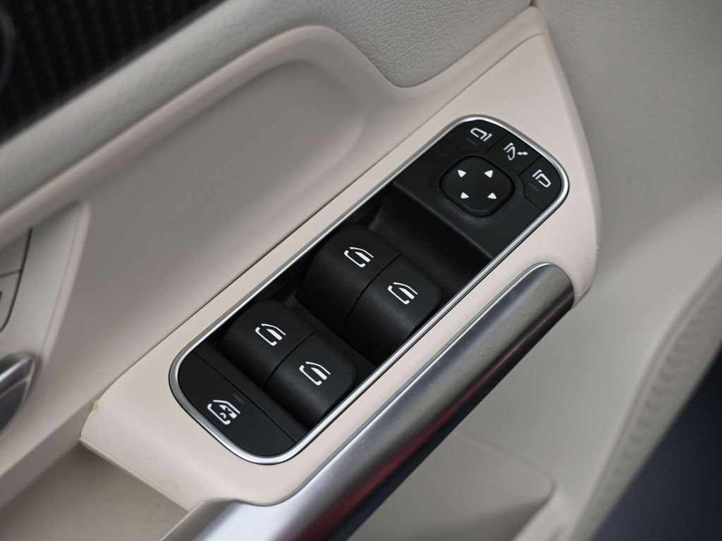 Used 2022 Mercedes-Benz GLA 250 image 18