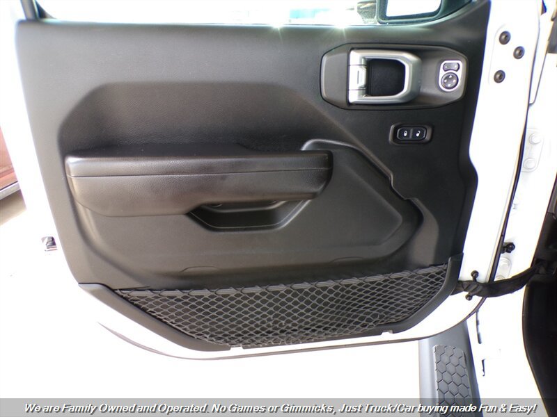 Used 2018 Jeep Wrangler Unlimited Sport S AWD/4WD image 9