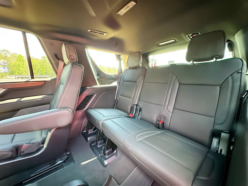 New 2026 GMC Yukon Denali w/ Denali Reserve Package RWD image 28