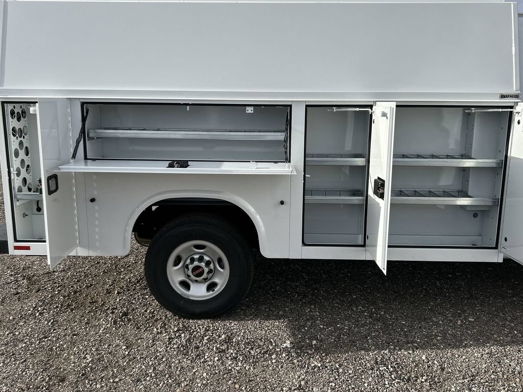 New 2025 GMC Savana 3500 w/ Power Convenience Package RWD image 25
