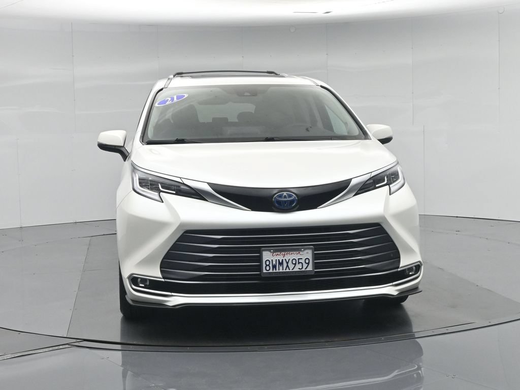 Used 2021 Toyota Sienna Limited FWD image 58