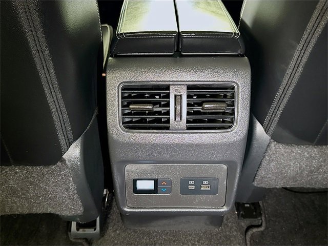 Used 2022 Nissan Rogue SL w/ SL Premium Package image 24