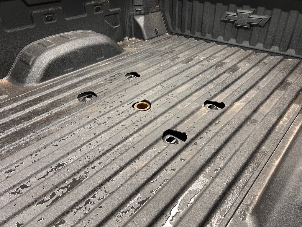 Used 2024 Chevrolet Silverado 2500 High Country w/ Technology Package image 22