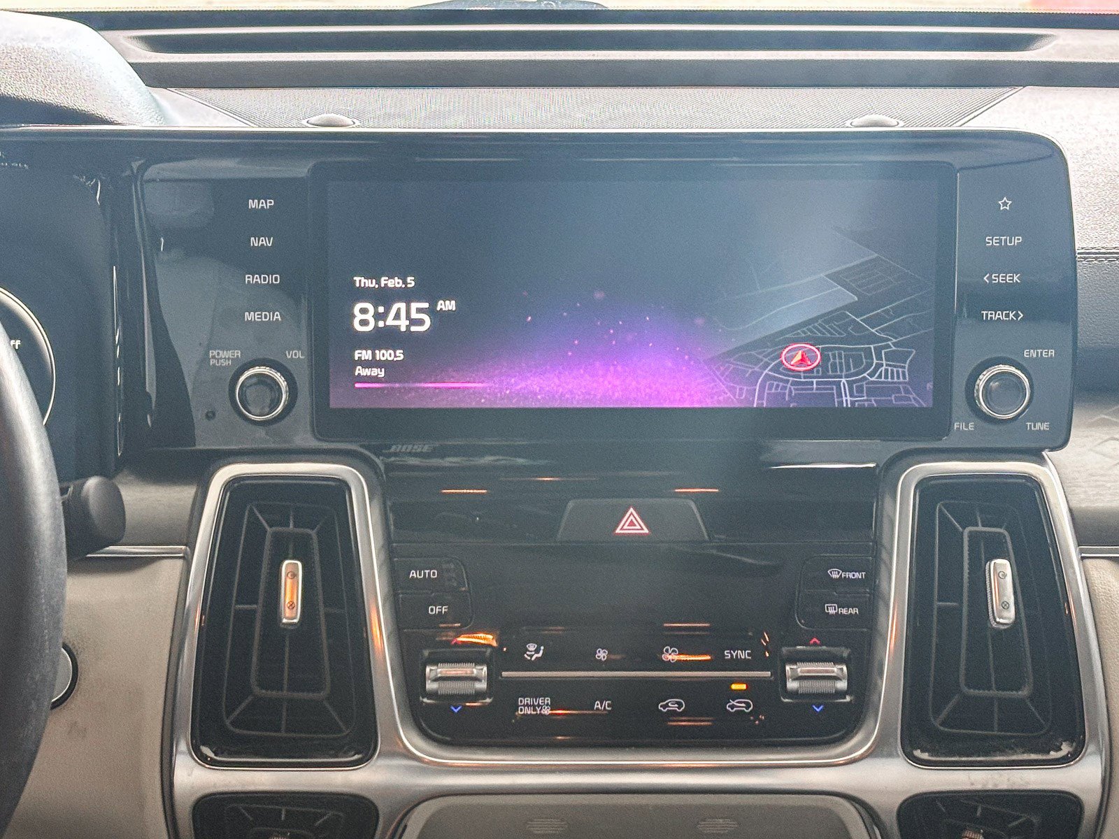 Used 2023 Kia Sorento SX Prestige image 17