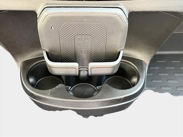 New 2025 RAM ProMaster 2500 w/ Quick Order Package 22G SLT image 14