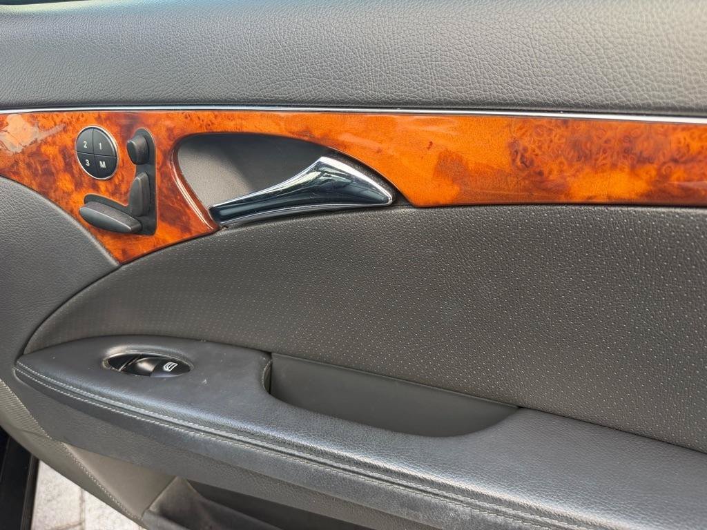 Used 2004 Mercedes-Benz E 320 Sedan image 13