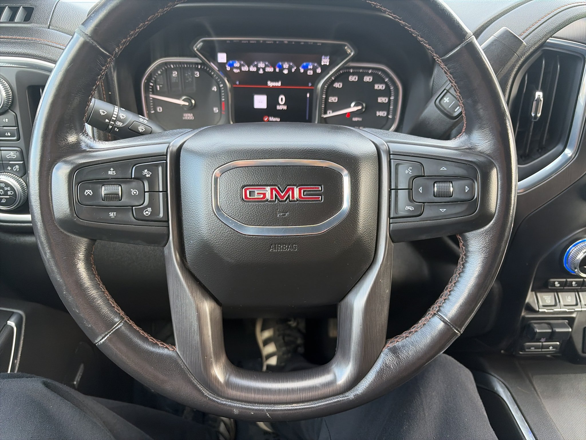 Used 2020 GMC Sierra 2500 AT4 w/ AT4 Premium Package AWD/4WD image 18