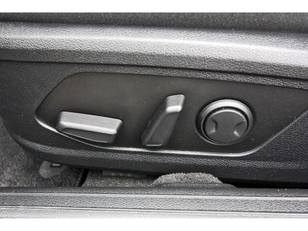 Used 2025 Hyundai Sonata SEL FWD image 33