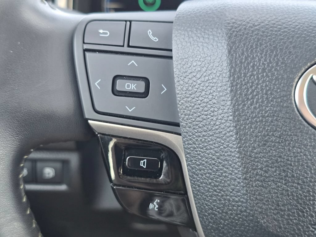 Certified 2025 Toyota Camry XLE AWD/4WD image 34