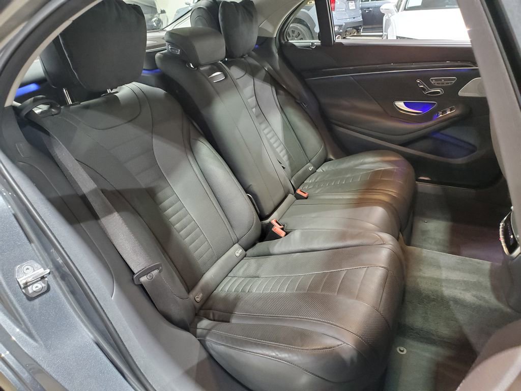 Used 2018 Mercedes-Benz S 560 4MATIC Sedan image 23