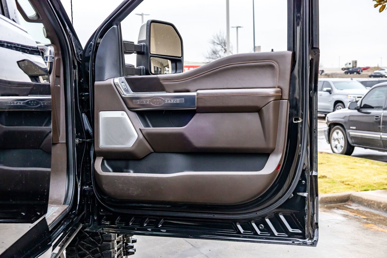 Used 2024 Ford F350 King Ranch w/ Chrome Package image 37