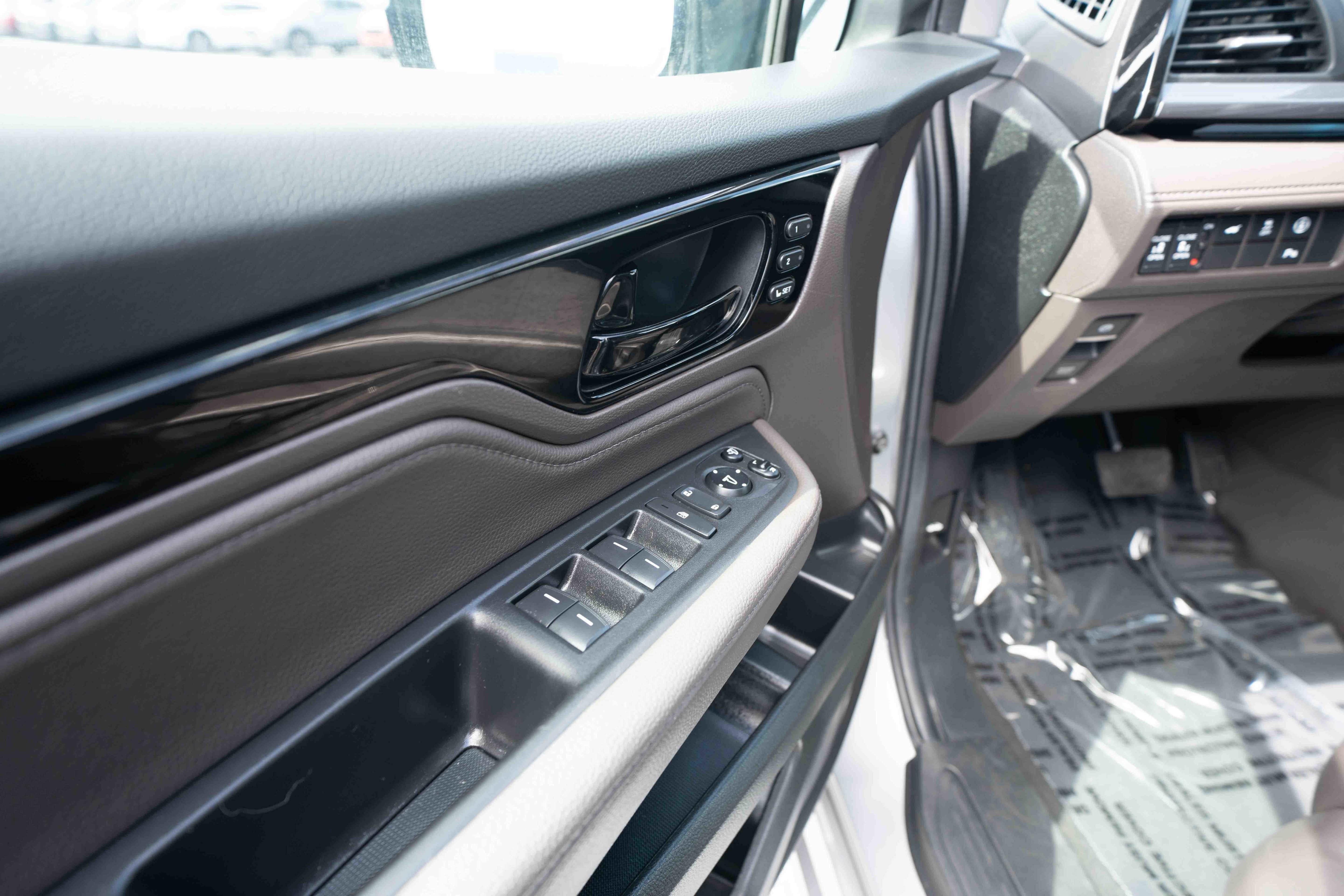 Used 2024 Honda Odyssey Elite image 7