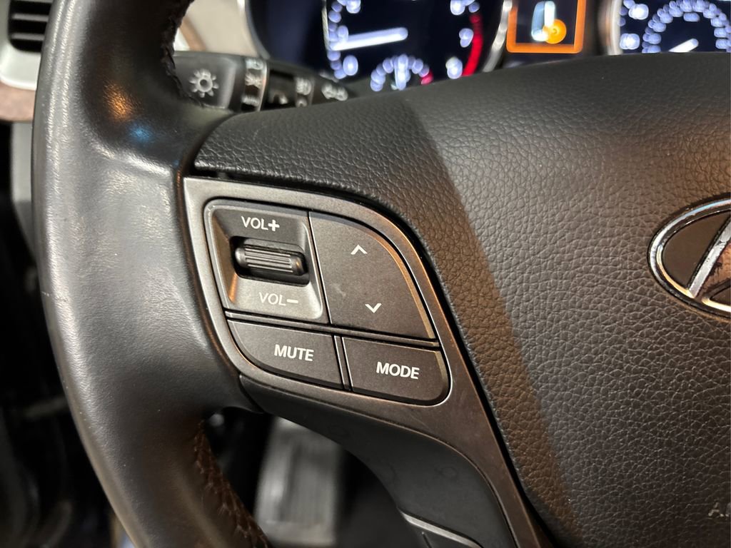 Used 2017 Hyundai Santa Fe SE w/ SE Premium Package 02 image 35