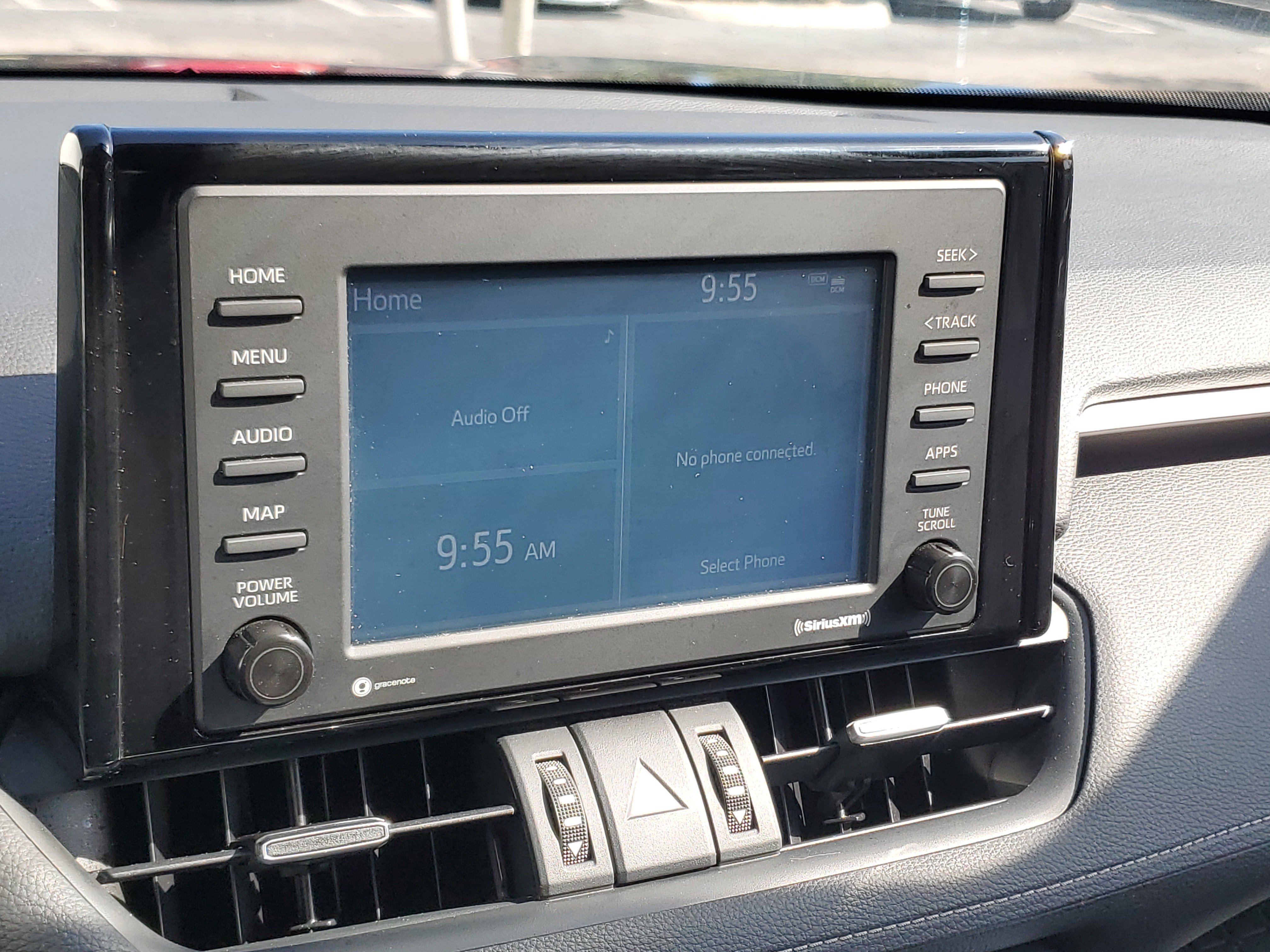 Used 2021 Toyota RAV4 XLE Premium image 27