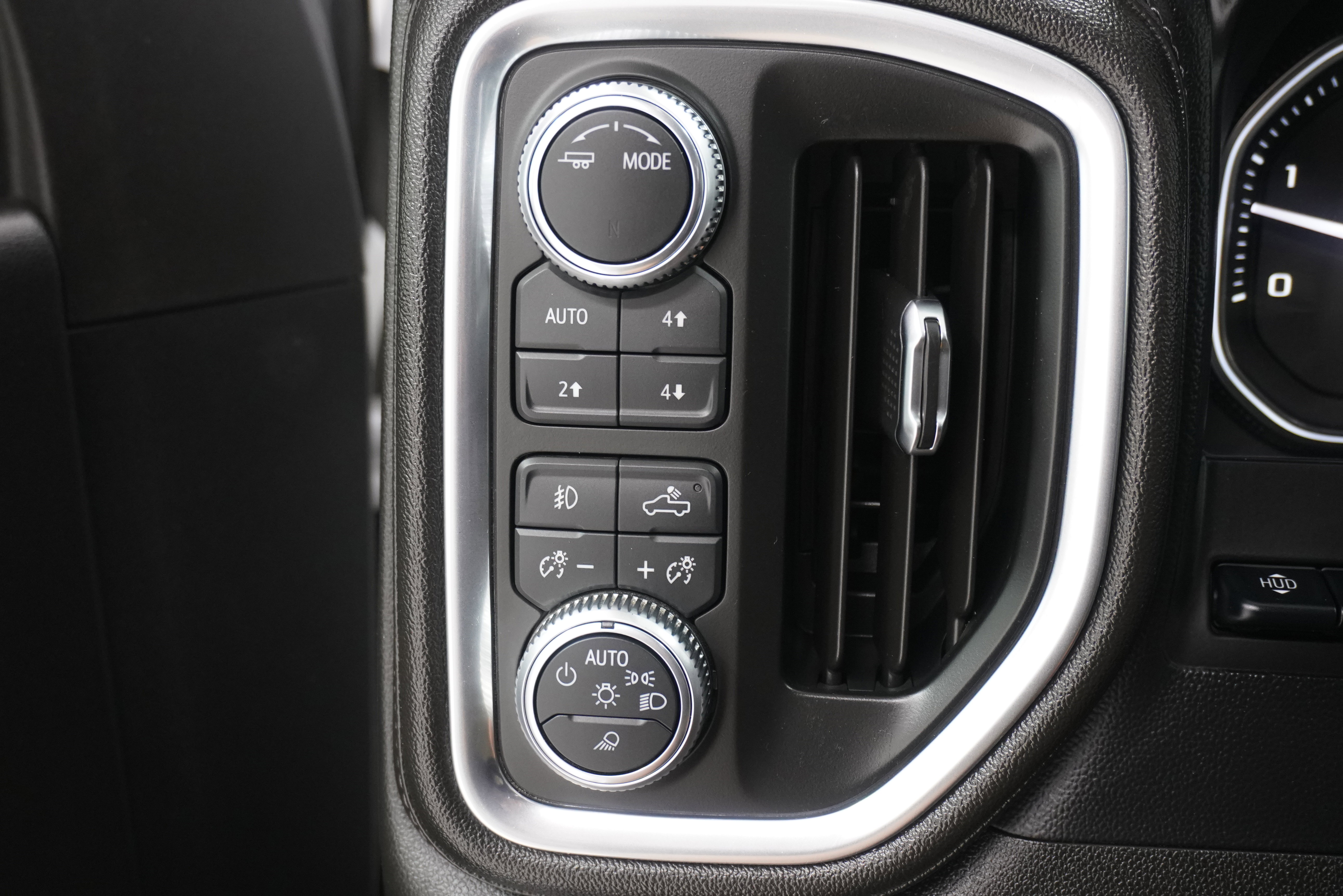 Used 2020 GMC Sierra 2500 Denali w/ Denali Ultimate Package AWD/4WD image 25