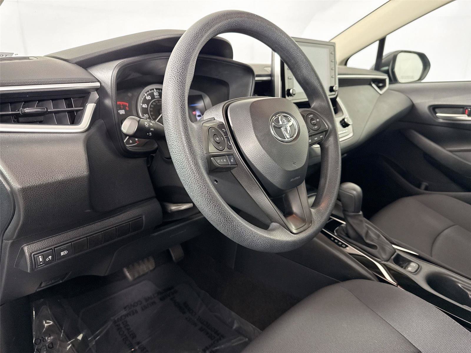 Certified 2020 Toyota Corolla LE FWD image 4